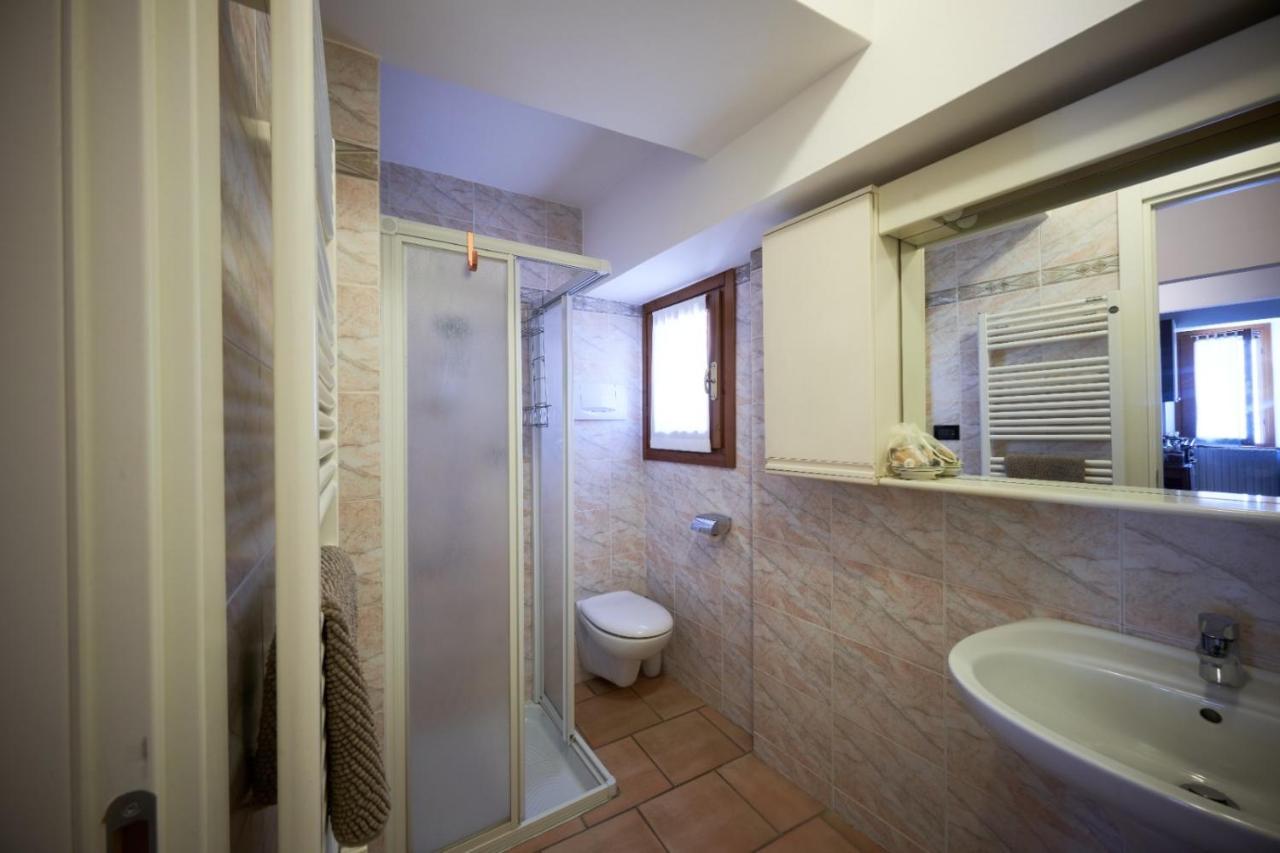 Porto Valentino 2 Apartamento Sirmione Exterior foto
