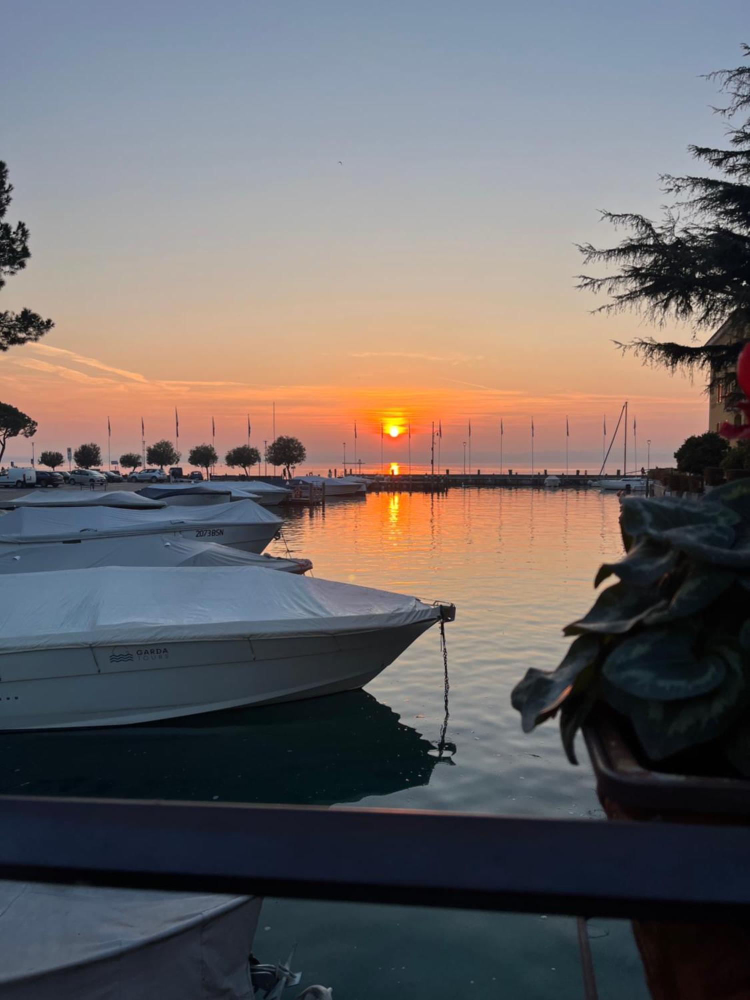 Porto Valentino 2 Apartamento Sirmione Exterior foto